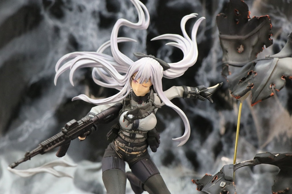 Girls' Frontline AK-12 Garage Kit [src:https://booth.pximg.net/7c438552-dc46-4e7c-95f1-d7742b92f322/i/2930358/46683ef9-f35f-45ab-8314-a21675bd5347_base_resized.jpg]