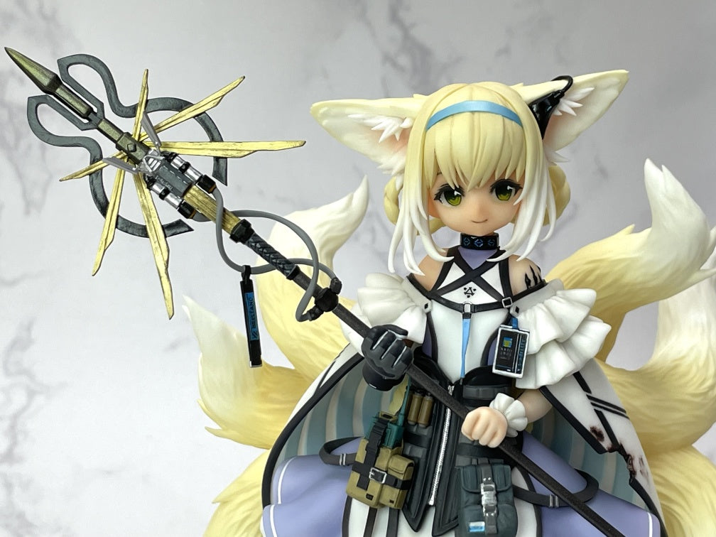 Arknights Suzuran Garage Kit [src:https://booth.pximg.net/8657ecaa-ae04-4477-899f-b2083584ad8f/i/6184747/4efaeb16-1f47-433f-96a3-8cae351d866f_base_resized.jpg]