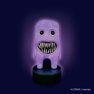 Ao Oni & Fuwattee Ao Oni Prize Figure by モーリーファンタジー - Mandorama