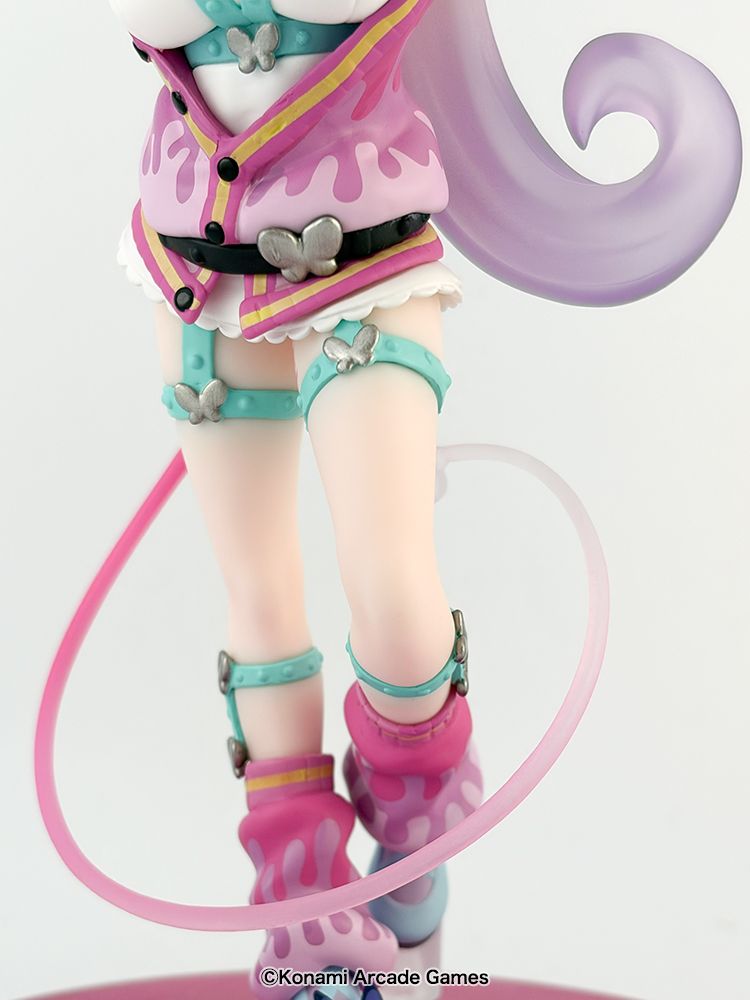 Chiamo Bombergirl Rainbow Figure Collection Prize Figure by Konami (08/2026) - Mandorama [src:https://figisland.net/wp-content/uploads/2026/08/s01011615059545.jpg]
