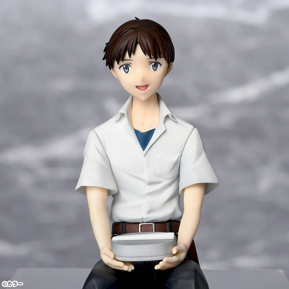 Shinji Ikari Evangelion Chokonose Premium Figure Prize Figure by Sega - Mandorama [src:https://figisland.net/wp-content/uploads/2025/05/s01011615052523.webp]