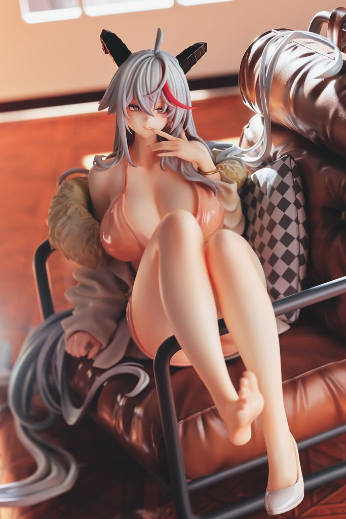Azur Lane Aegir Garage Kit [src:https://booth.pximg.net/2dade8e9-5895-45da-ad94-0ccbb1a3be21/i/7853582/f0682434-7709-41b3-85a0-2e52986f200d_base_resized.jpg]