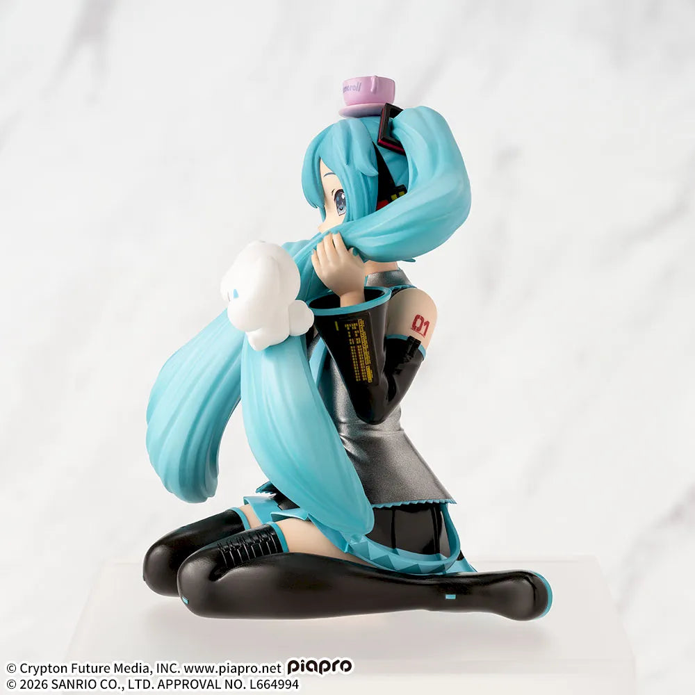 Hatsune Miku × Cinnamoroll Hatsune Miku Chokonose Premium Figure Prize Figure by Sega - Mandorama