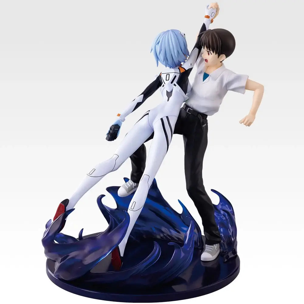 Ichiban Kuji Neon Genesis Evangelion: Rebuild of Evangelion 2.22 You Can (Not) Advance Prize A Ikari Shinji & Ayanami Rei Figure - Mandorama [src:https://assets.1kuji.com/uploads/product_item/image/106903/958b3ac3-1bf1-4438-9559-a430b07b6ba9.webp]