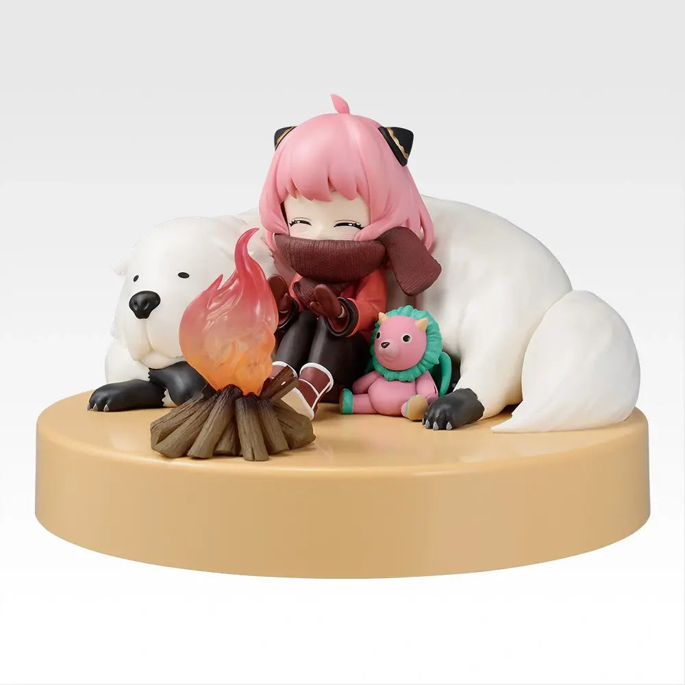 Ichiban Kuji SPY×FAMILY Last One Prize Campfire Light Figure ~Last One Ver.~ - Mandorama