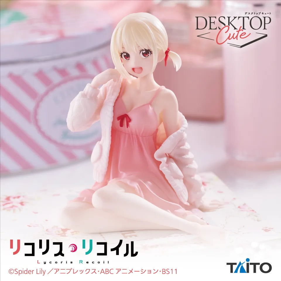 Chisato Nishikigi Lycoris Recoil Desktop Cute Prize Figure by Taito (08/2025) - Mandorama [src:https://tokutame.net/wp-content/uploads/2025/05/prize-202508-lycoris-taito1.webp]