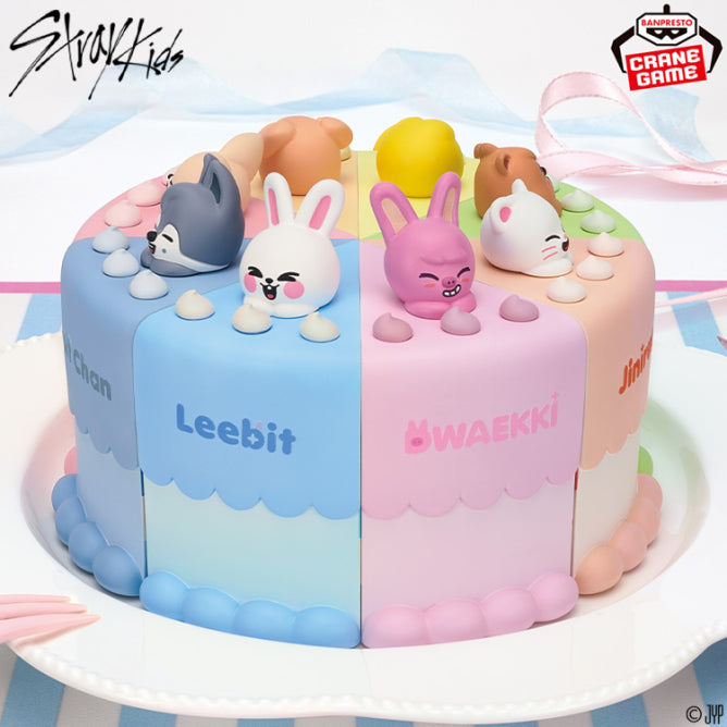 Jiniret SKZOO Birthday Cake Collection Prize Figure by Banpresto - Mandorama [src:https://figisland.net/wp-content/uploads/2025/11/s01011615055449.jpg]