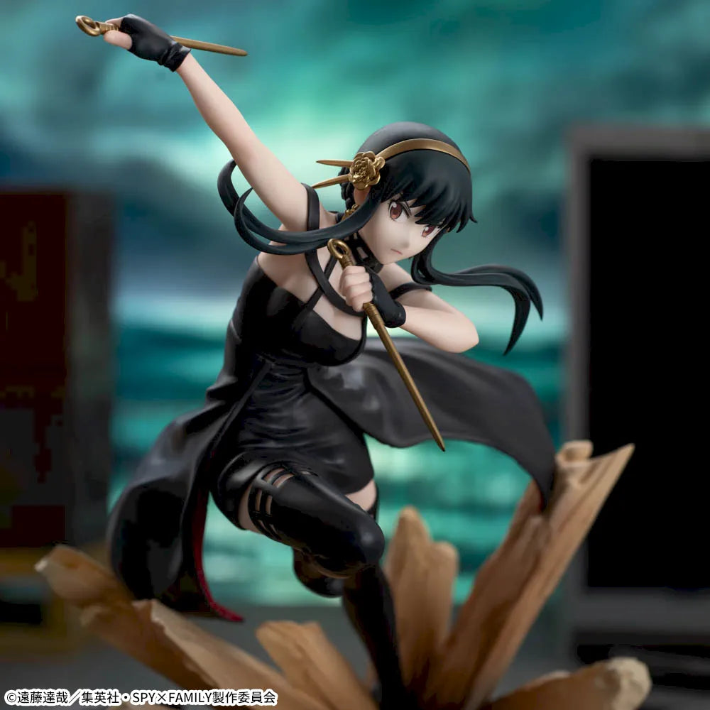 Yor Forger SPY×FAMILY Luminasta Prize Figure by Sega - Mandorama [src:https://figisland.net/wp-content/uploads/2025/03/s01011615051194.webp]